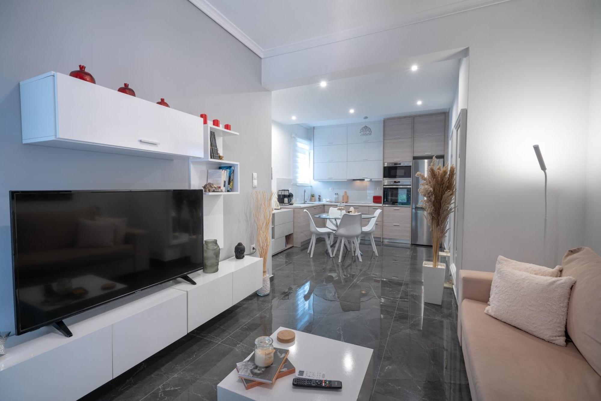 Apartment Neo Irakleio Train St. 1 Bedrm 4 Pers. *