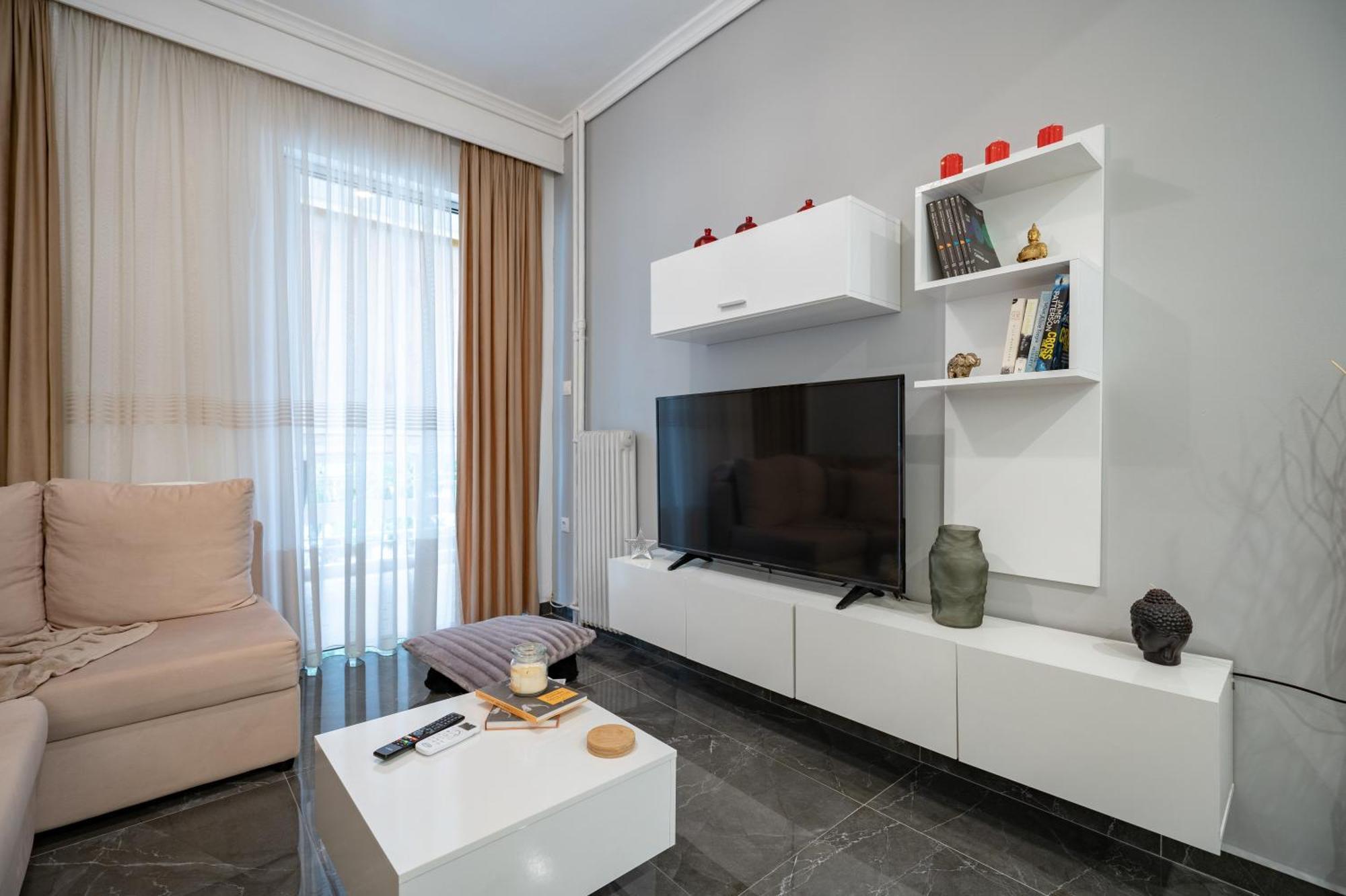 Neo Irakleio Train St. 1 Bedrm 4 Pers. Apartment *