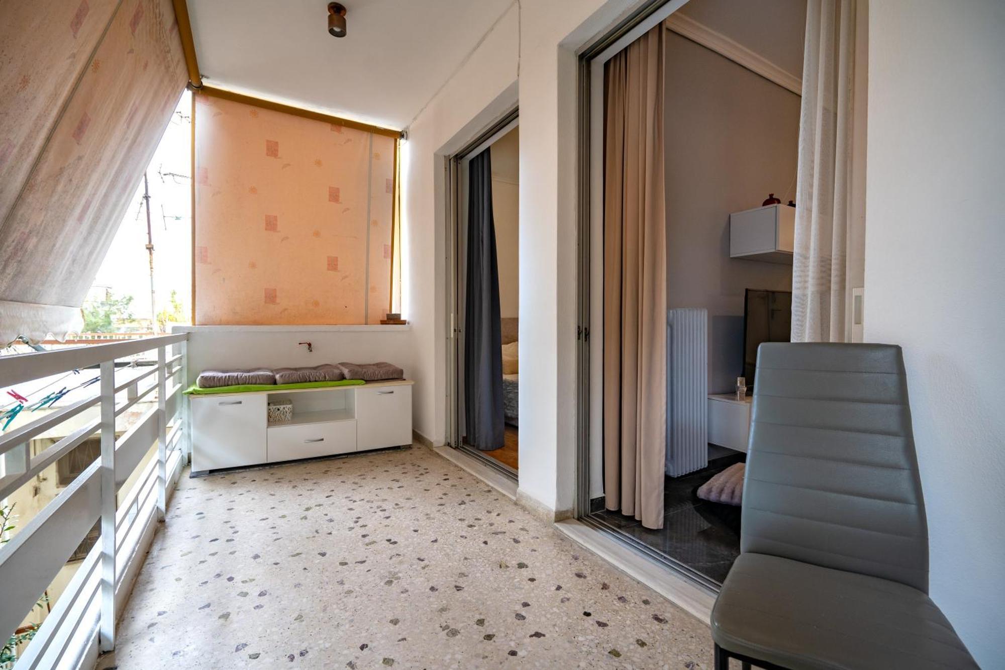 Apartment Neo Irakleio Train St. 1 Bedrm 4 Pers. Athens
